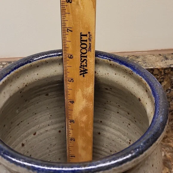 Handcrafted Pottery Utensil Holder - Pitt, Johnstown, PA - Picture 5 of 6